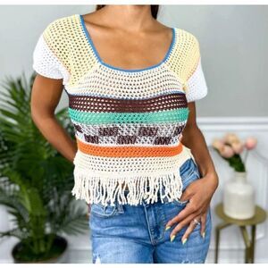 NWT Davi & Dani crocheted crop top size medium